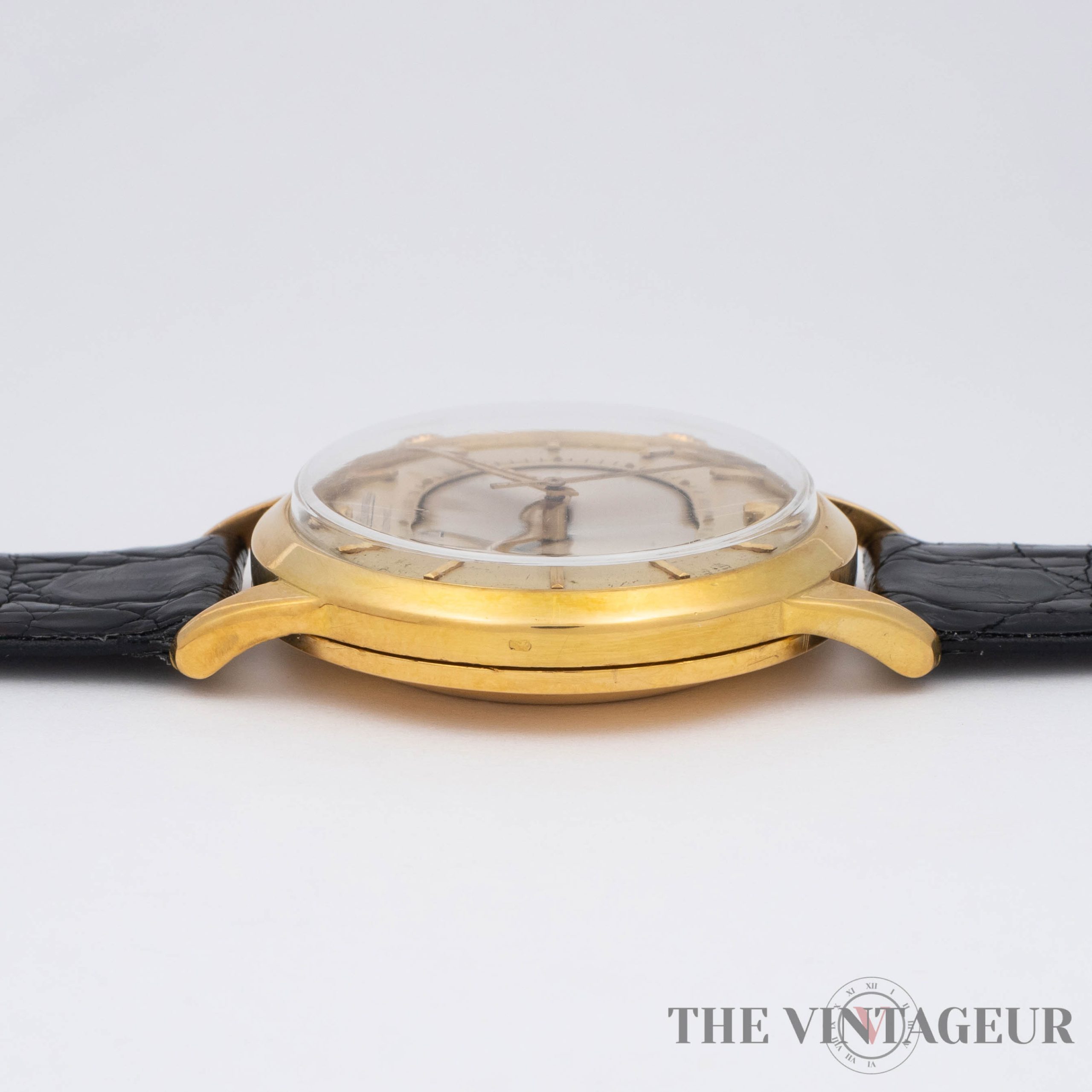 Jaeger LeCoultre - Memovox - Solid 18k Gold - Alarm Watch - The Vintageur