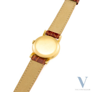 VACHERON CONSTANTIN "CASSA PIANA REF. 4878 MOVIMENTO VC 1001 A CARICA MANUALE IN ORO GIALLO 18K MASSICCIO DEGLI ANNI '50