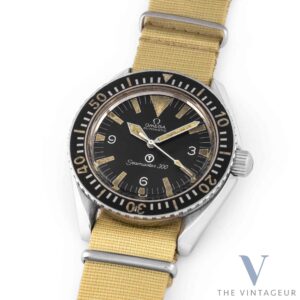 Omega Seamaster 300 British Royal Navy 165-024 Boîte en acier inoxydable Mouvement automatique 552 De 1970