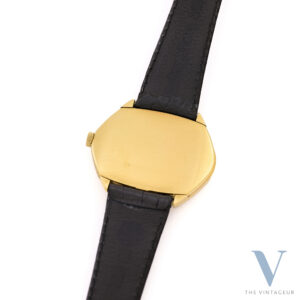 Omega De Ville "Super Flat" Or Jaune 18KT Case "Fancy" Mouvement à remontage manuel 620 Fin des années 60
