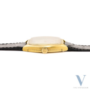 Omega De Ville "Super Flat" Or Jaune 18KT Case "Fancy" Mouvement à remontage manuel 620 Fin des années 60