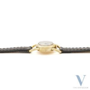 Bueche Girod "Ellipse" Ref.6714-1 Boîtier en or jaune massif 18Kt Mouvement à remontage manuel ETA 2412 des années 70