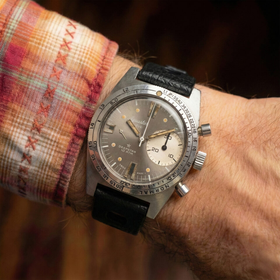 Aquastar "Deepstar" Chronographe Boîtier en acier inoxydable Mouvement de chronographe à remontage manuel Valjoux 23 Du milieu des années 1960