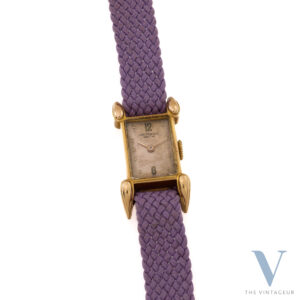 Universal Geneve Fancy Case in Solid 18KT Yellow Gold, Manual-Winding UG 306 Movement, From 1940