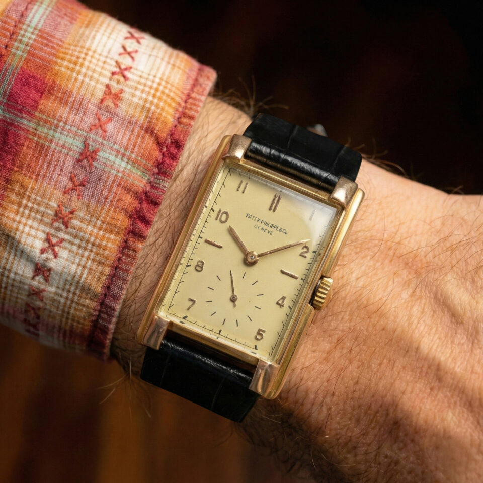 Patek Philippe Ref. 1570 "Curved", 18Kt Rose Gold Case, Manual-Wound PP 9-90 Movement, from the late 1940s