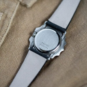 Universal Geneve "Flower" Ref. 842683 Stainless Steel Case Manual Winding Movement UG 1-42 From the mid-1970s
