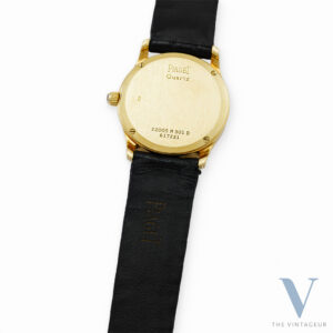 PIAGET POLO "ONYX" WITH A SOLID 18KT YELLOW GOLD AND DIAMOND CASE, PIAGET 8310P QUARTZ CRYSTAL MOVEMENT, FROM THE 1990s.