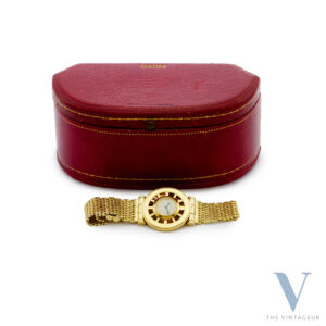 CARTIER "GOUVERNAIL", SKELETON 18KT YELLOW GOLD CASE, 18KT YELLOW GOLD BRACELET WITH 18KT ROSE GOLD "EJ" DEPLOYANT CLASP, HAND-WOUND MOVEMENT EWC. CO 462/2, FROM THE 1940s