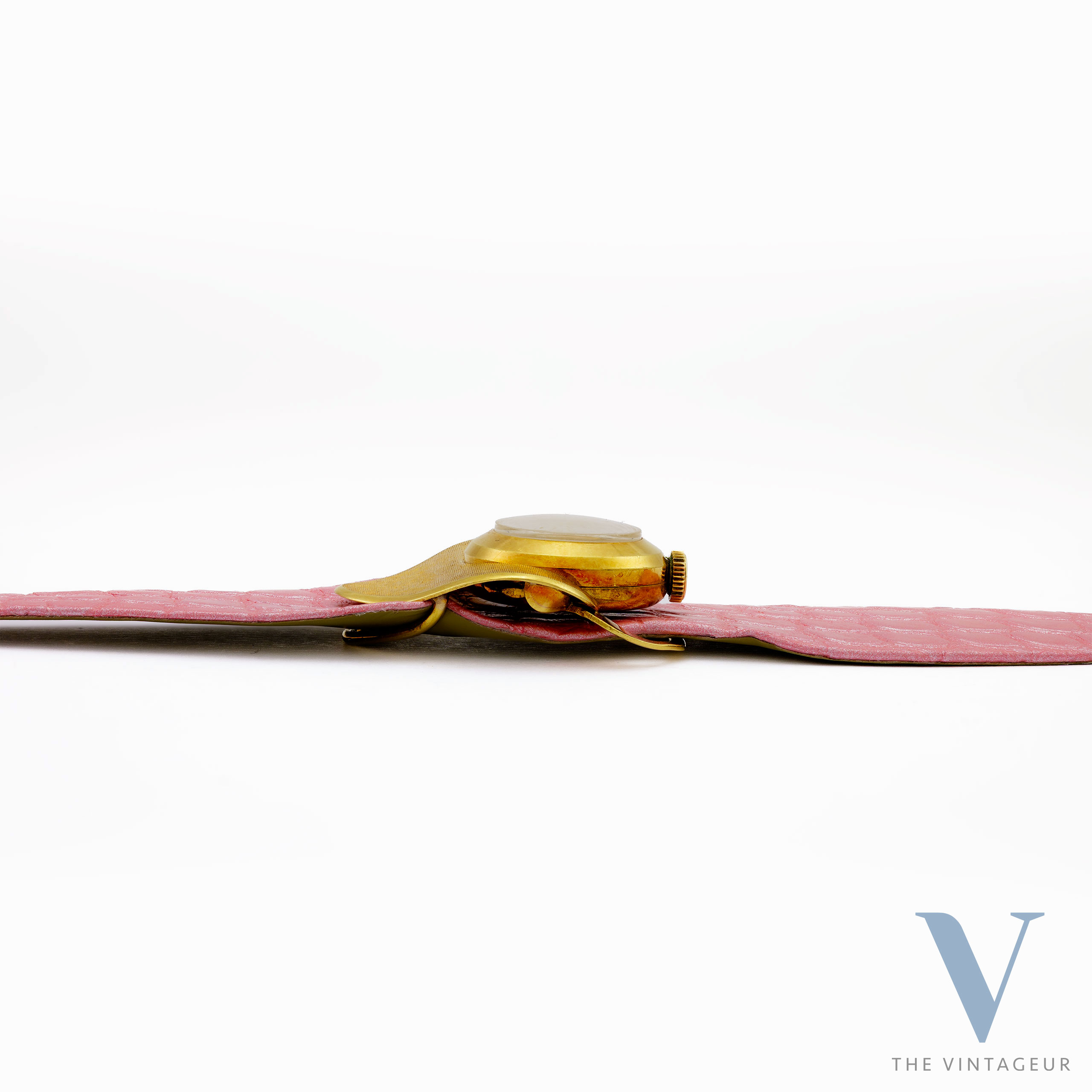 GUBELIN "ORCHID", FANCY 18KT YELLOW GOLD CASE, MANUAL-WINDING MOVEMENT AS 976, FROM 1960s GUBELIN "ORCHID", FANCY 18KT YELLOW GOLD CASE, MANUAL-WINDING MOVEMENT AS 976, FROM 1960s