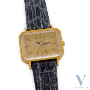 OMEGA DE VILLE "EMERALD", 18KT YELLOW GOLD CASE, YELLOW GOLD DIAL, RAISED EMERALD-CUT GLASS, OMEGA 620 HAND-WOUND MOVEMENT, FROM 1972