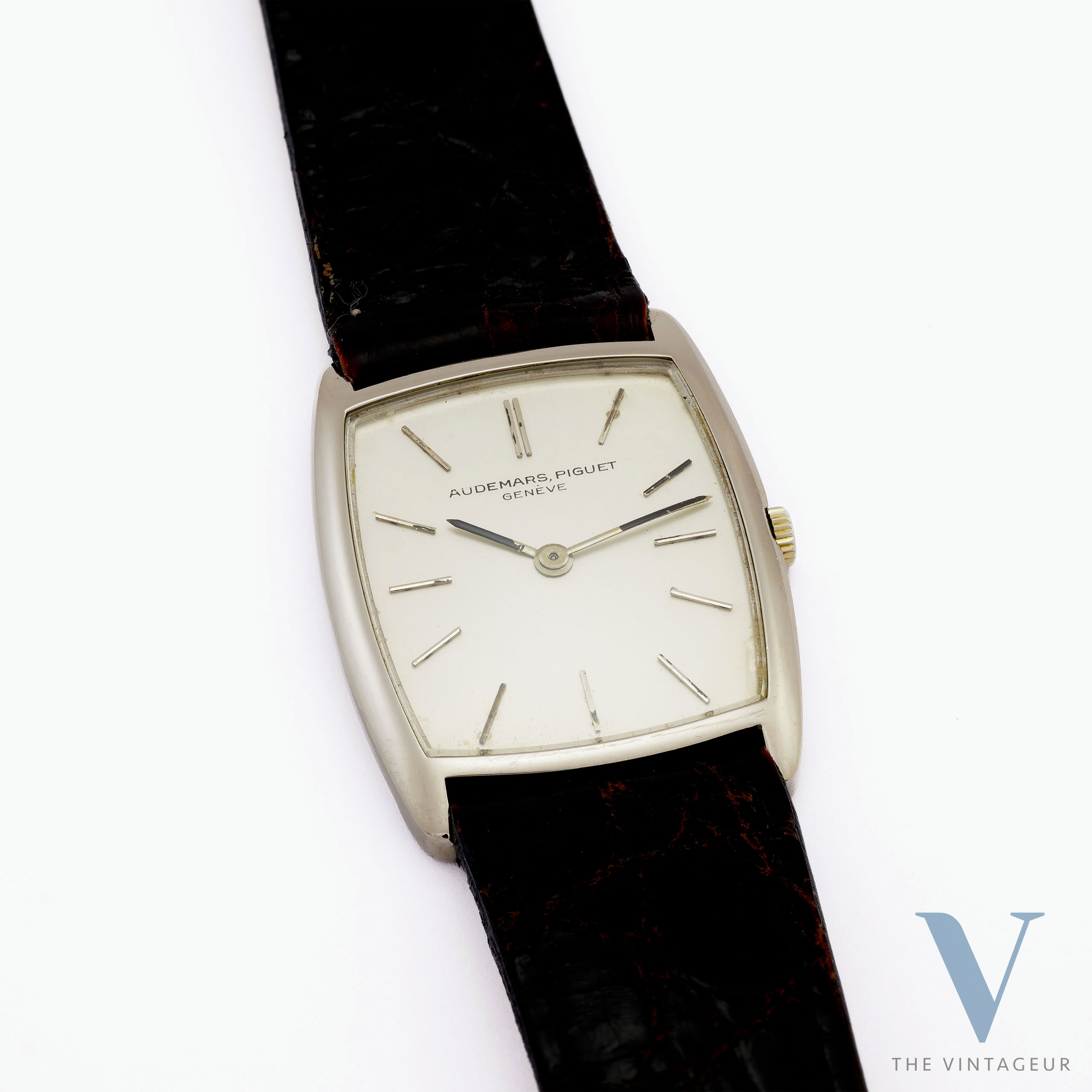 AUDEMARS PIGUET ULTRA-THIN, SILVER DIAL, 18KT WHITE GOLD ARC-RECTANGULAR CASE, SUPER-THIN HAND-WOUND AP 2003 MOVEMENT, FROM THE LATE 1950s. AUDEMARS PIGUET ULTRA-THIN, SILVER DIAL, 18KT WHITE GOLD ARC-RECTANGULAR CASE, SUPER-THIN HAND-WOUND AP 2003 MOVEMENT, FROM THE LATE 1950s.